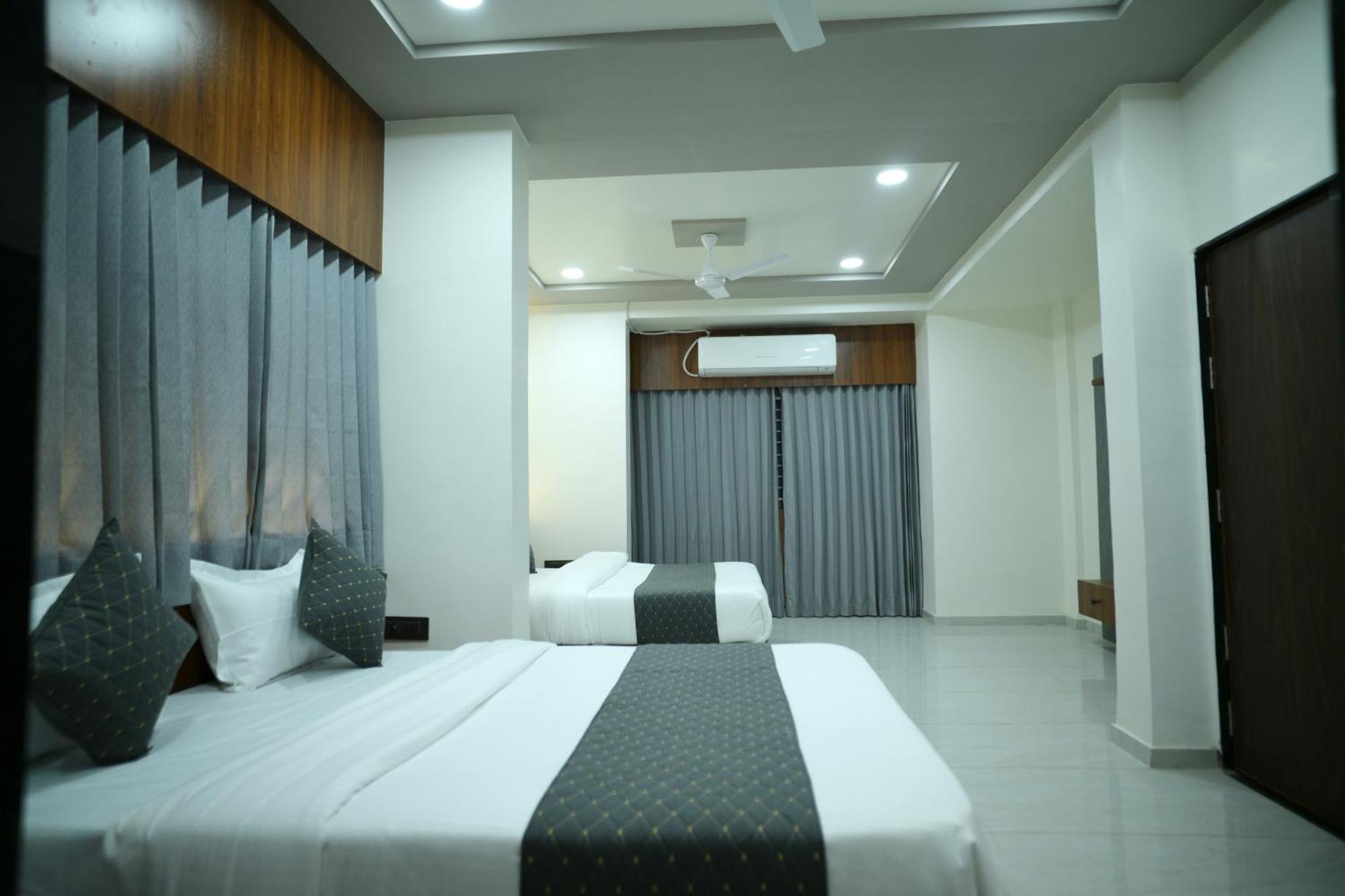 Hotel Aagman Palanpur Exterior foto
